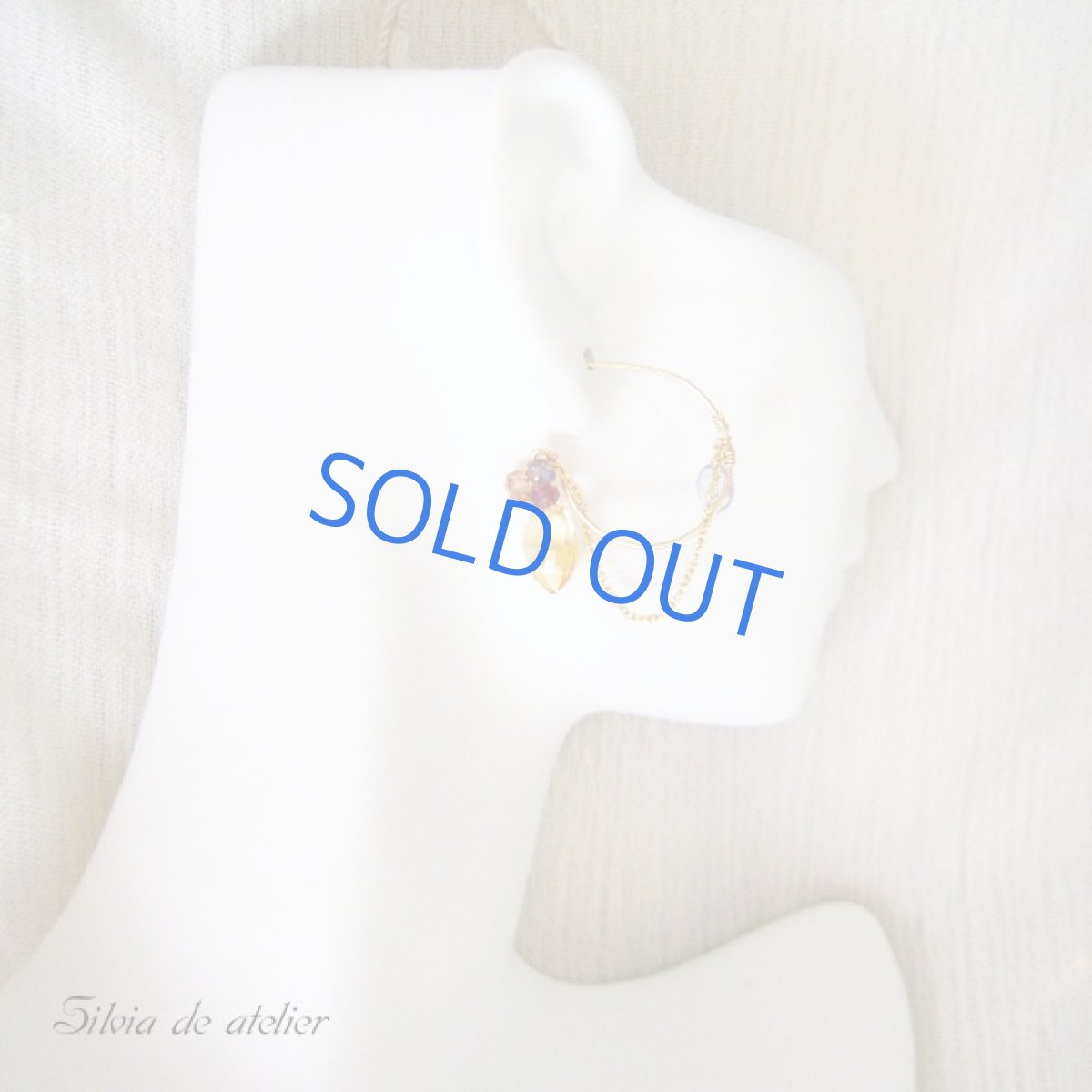 画像2: アシンメトリー ゴールデンシトリンマーキスカット 14kgfフープピアス (2)