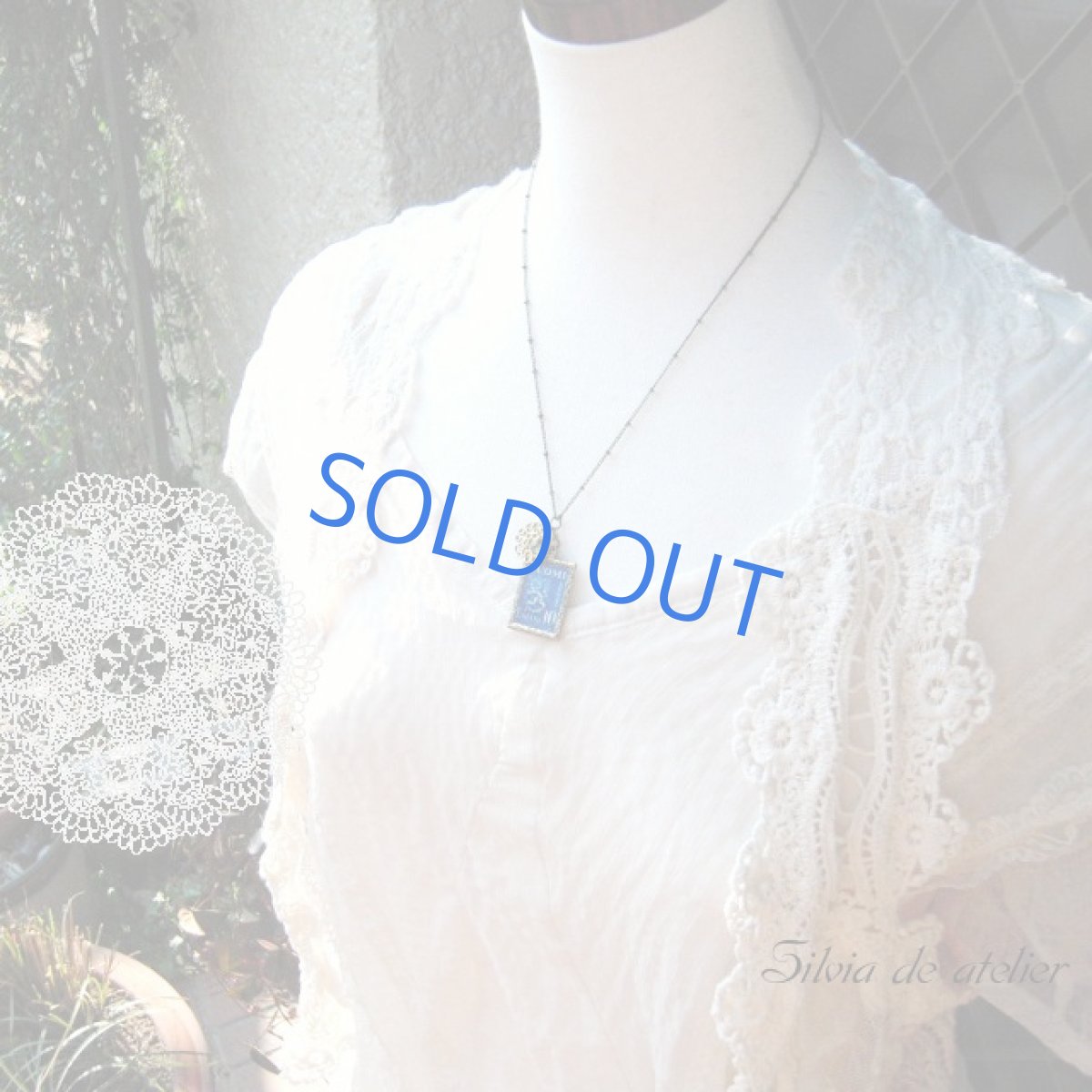 画像4: 北欧切手 チャームペンダントネックレス (4)