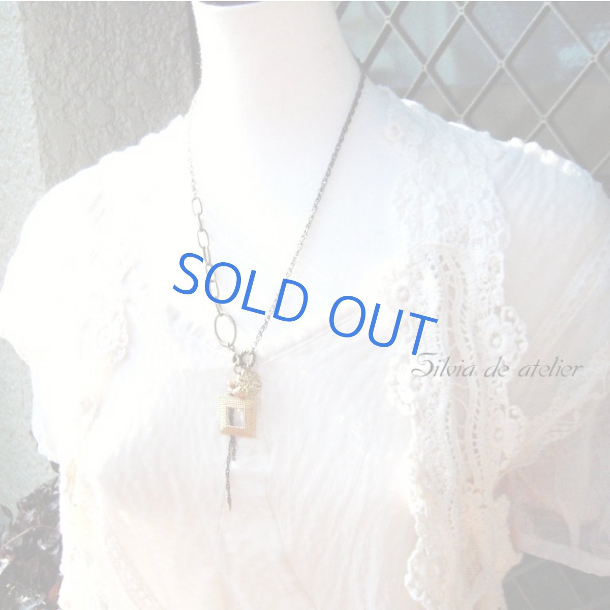 画像3: Vintageドットフレーム 淡水パール付き ミディアムショートネックレス (3)