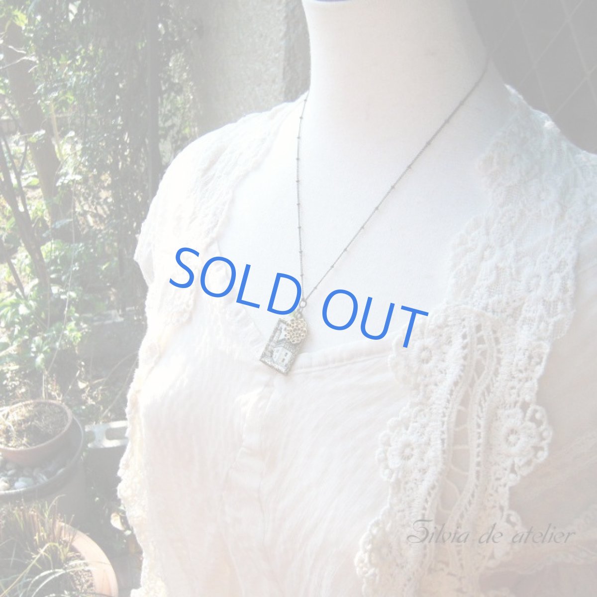 画像2: 北欧切手 チャームペンダントネックレス (2)