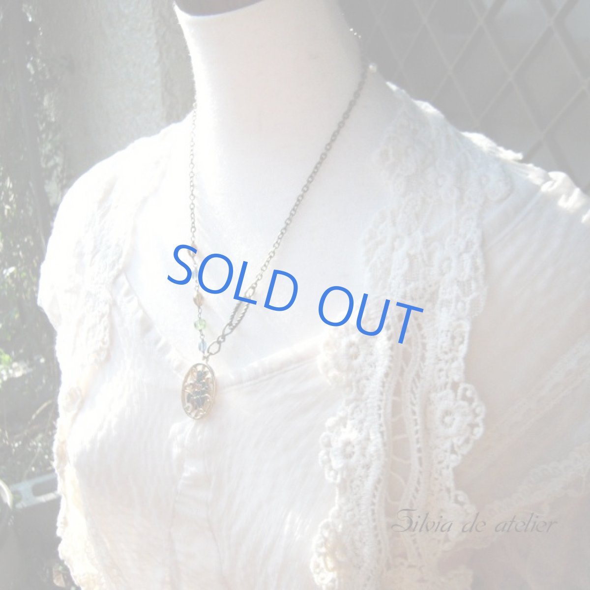 画像3: Vintageレリーフチャーム ミディアムネックレス (3)