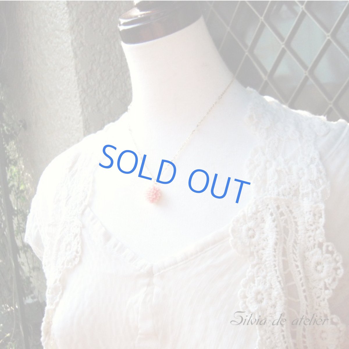 画像5: ダリア風レリーフフラワーチャーム ネックレス (5)