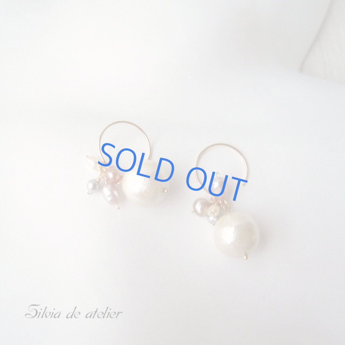 画像2: 10mmコットンパール×淡水パール 14kgfラウンドフックピアス (2)