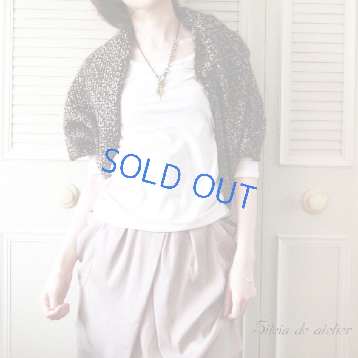 画像5: Vintageドットフレーム 淡水パール付き ミディアムショートネックレス (5)