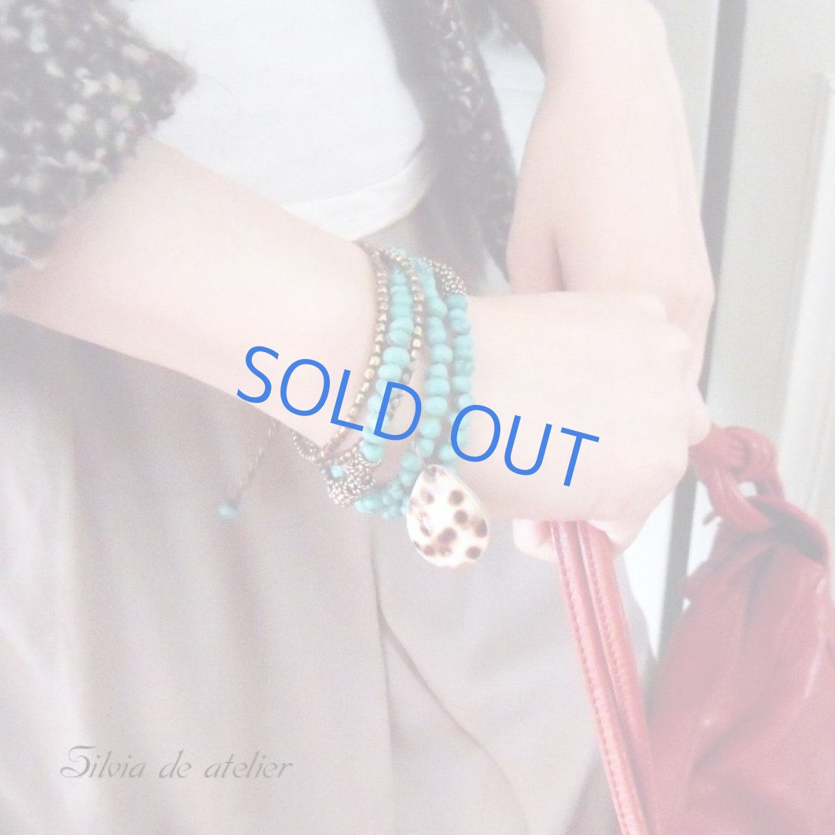 画像3: 5WAY ブルーターコイズミニタンブル ロングネックレス&多連ブレスレット(レオパード柄シェルチャーム付) (3)