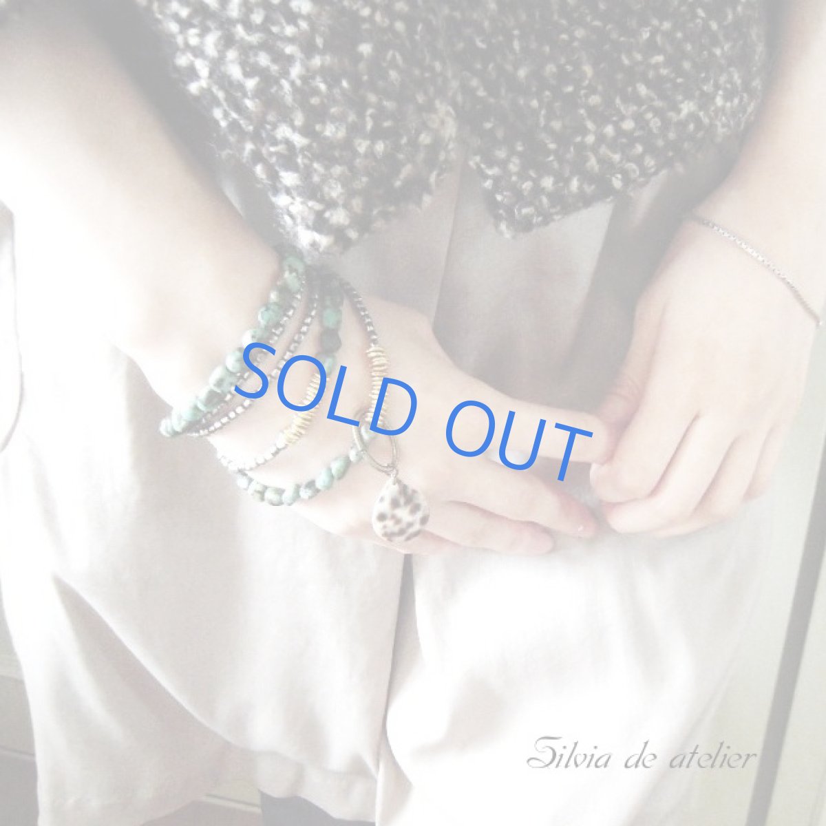 画像3: 5WAY アフリカンターコイズタンブル ロングネックレス&多連ブレスレット(レオパード柄シェルチャーム付) (3)