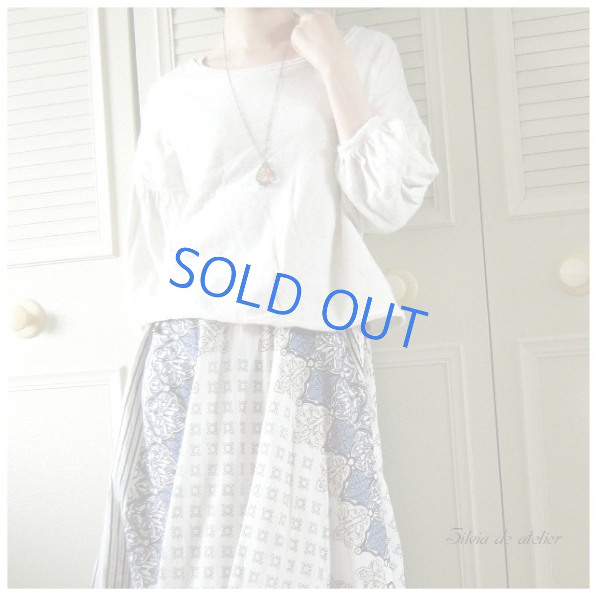 画像2: ガーリーチャーム オレンジムーンストーン ロングネックレス (2)