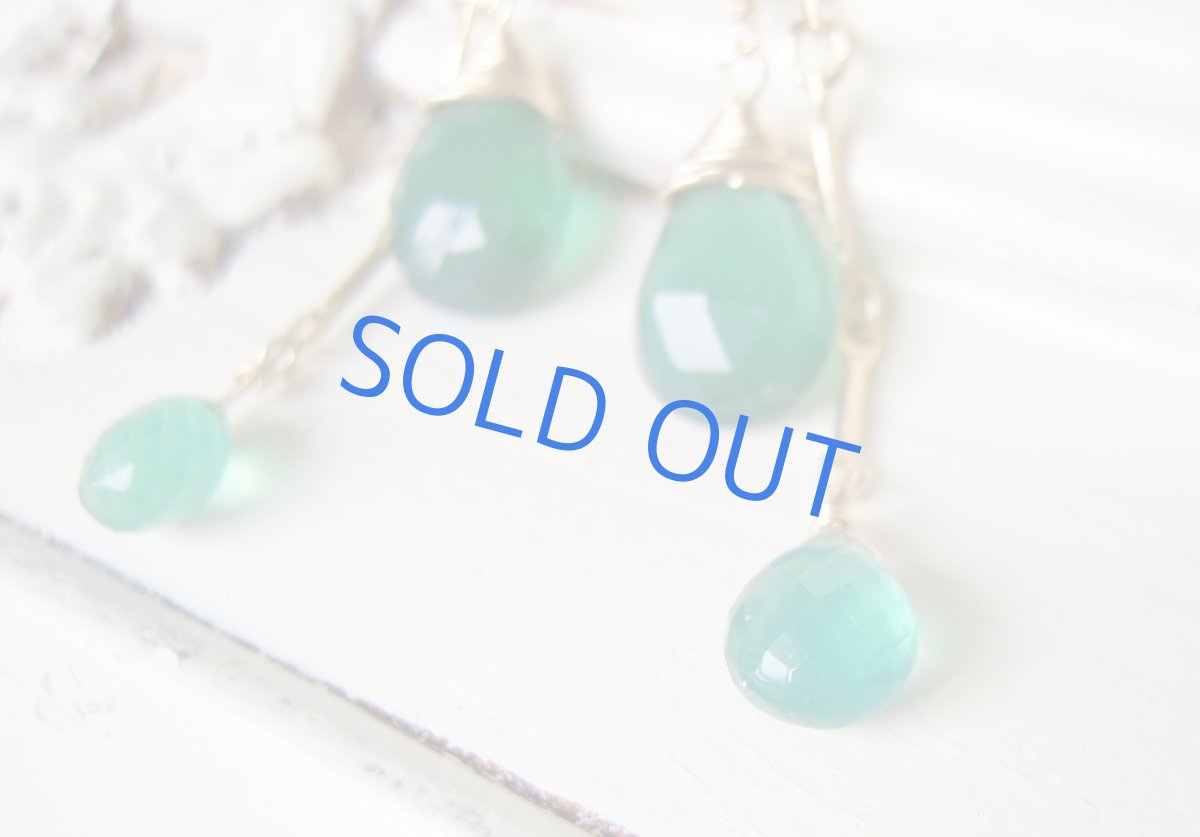 画像2: グリーンオニキスラインドロップ ラウンドフック14kgfピアス (2)