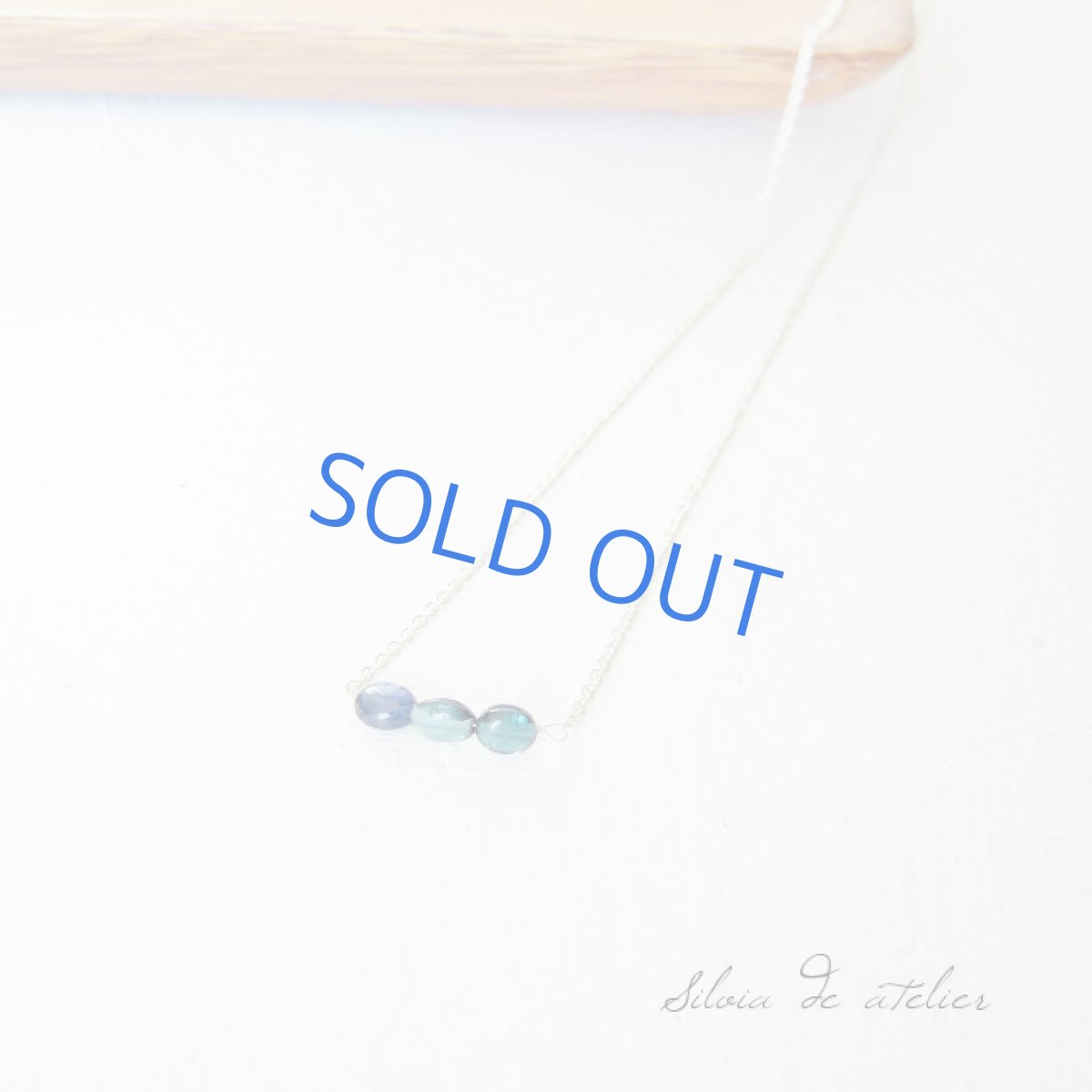 画像2: ブルートルマリン3石 ラインsilver925ネックレス (2)