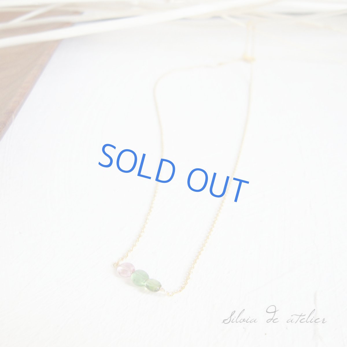 画像3: 淡いグリーン×ピンク3石 ライン14kgfネックレス (3)