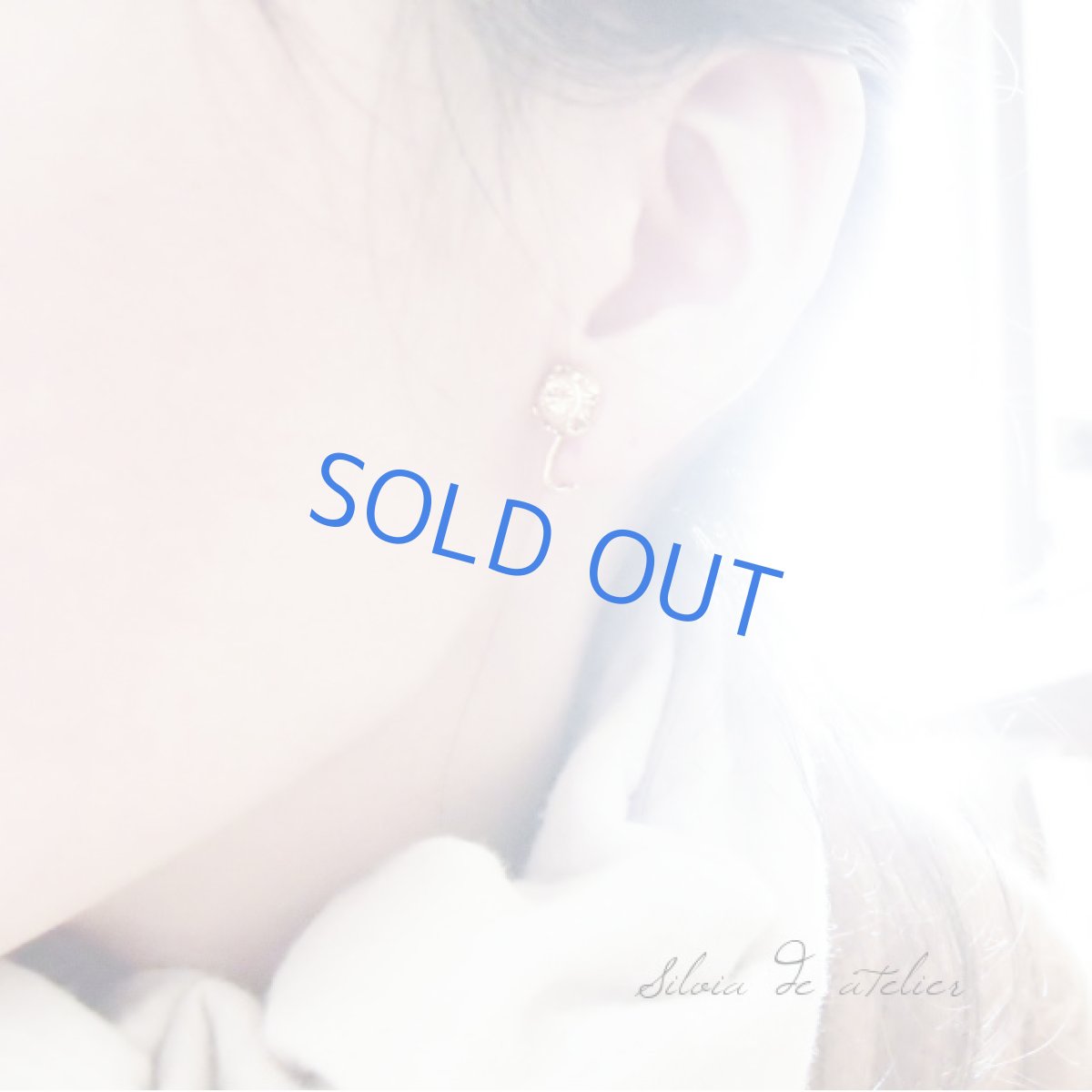 画像5: vintageスワロフスキー シルキーゴールドカラー ゴールドメッキイヤリング (5)