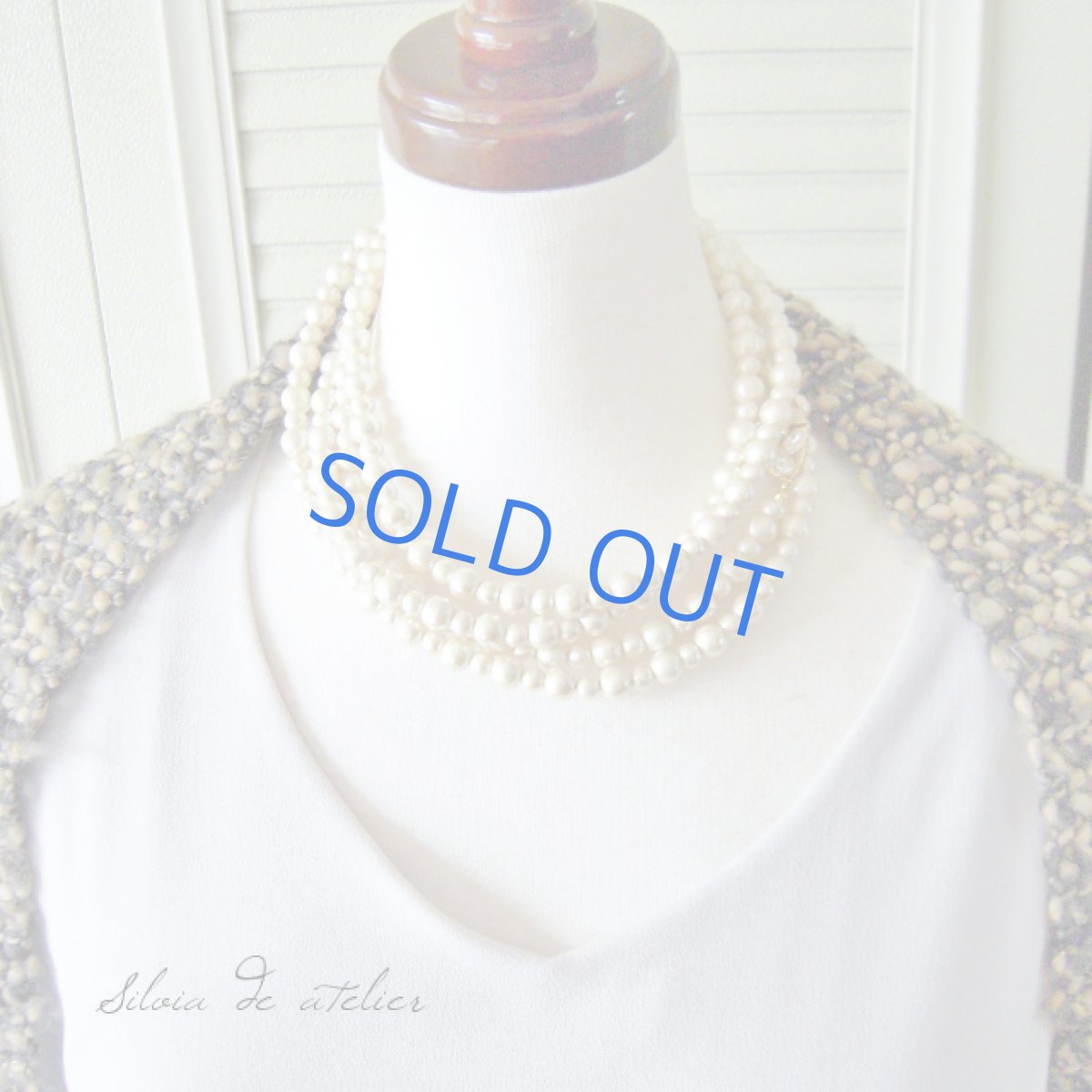 画像4: スワロフスキービジュー留め具 オフホワイトコットンパール スーパーロングネックレス (4)