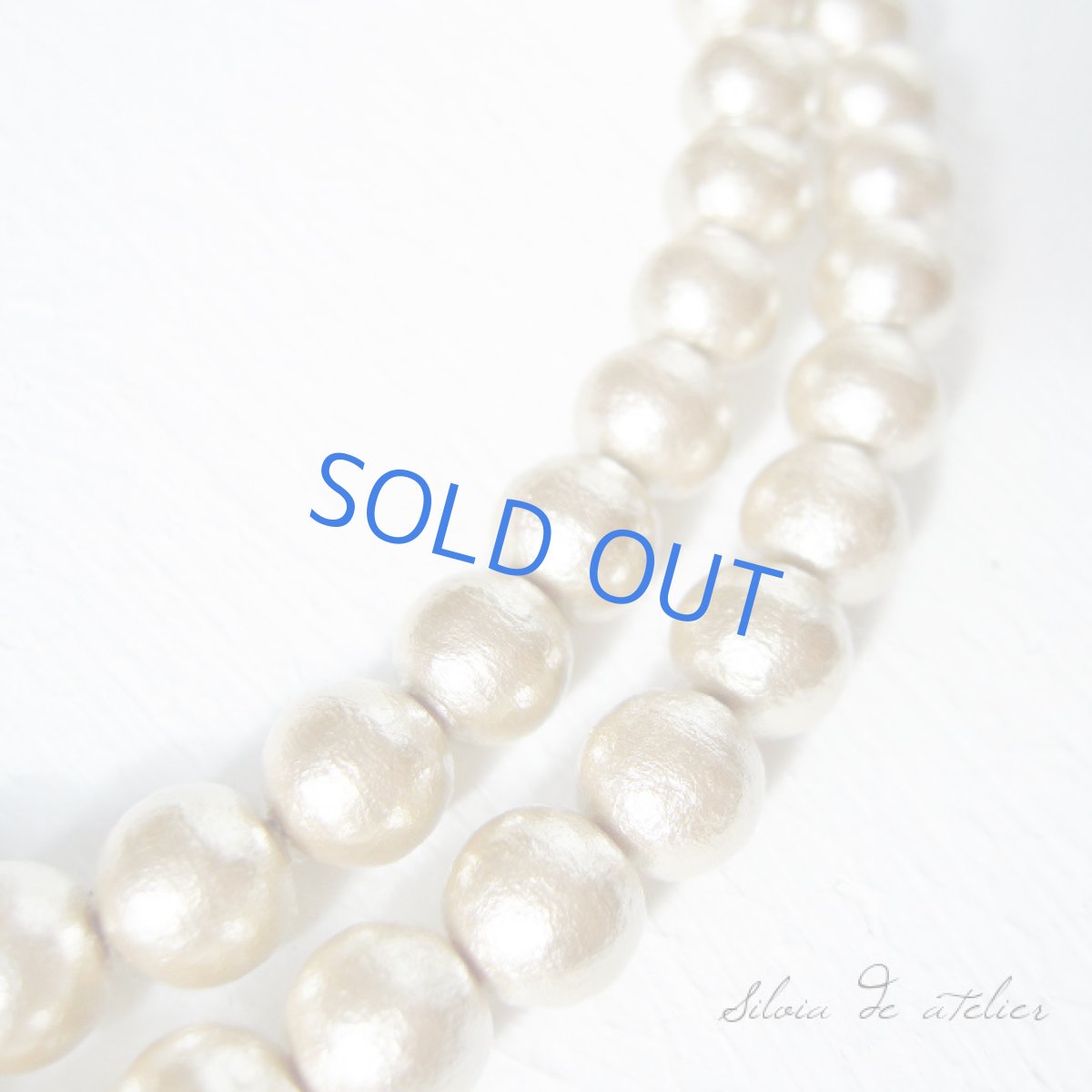 画像2: 再入荷♪スワロフスキービジュー留め具 シャンパンベージュコットンパールロングネックレス (2)