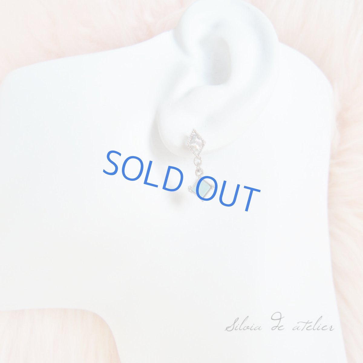 画像4: プチピアス・チタンポスト&キャッチ仕様 スワロフスキーシルバーワイン (4)