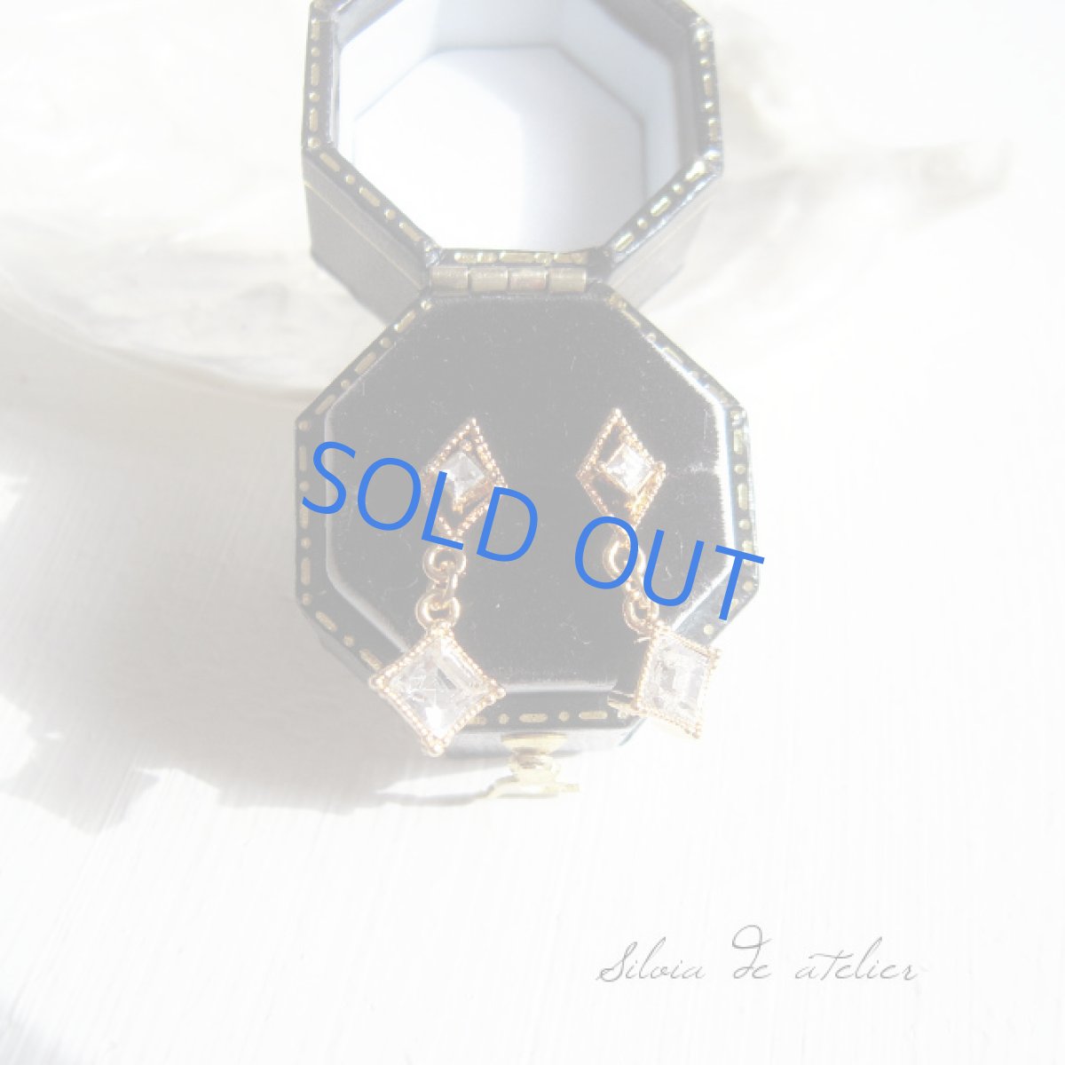 画像5: プチピアス・チタンポスト&キャッチ仕様 スワロフスキーゴールドクリスタル (5)