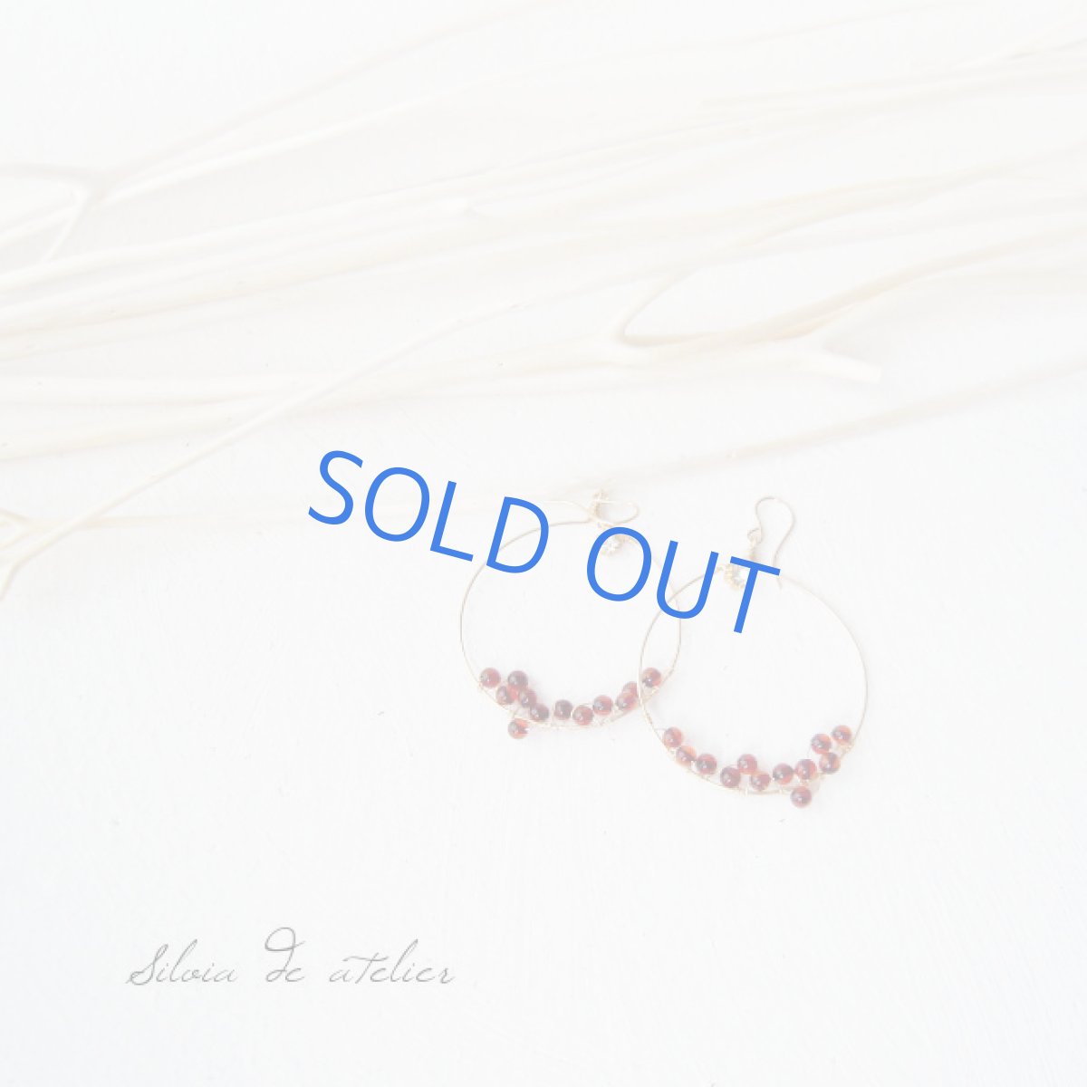 画像4: ガーネットアシンメトリー　大振り14kgfフープピアス (4)