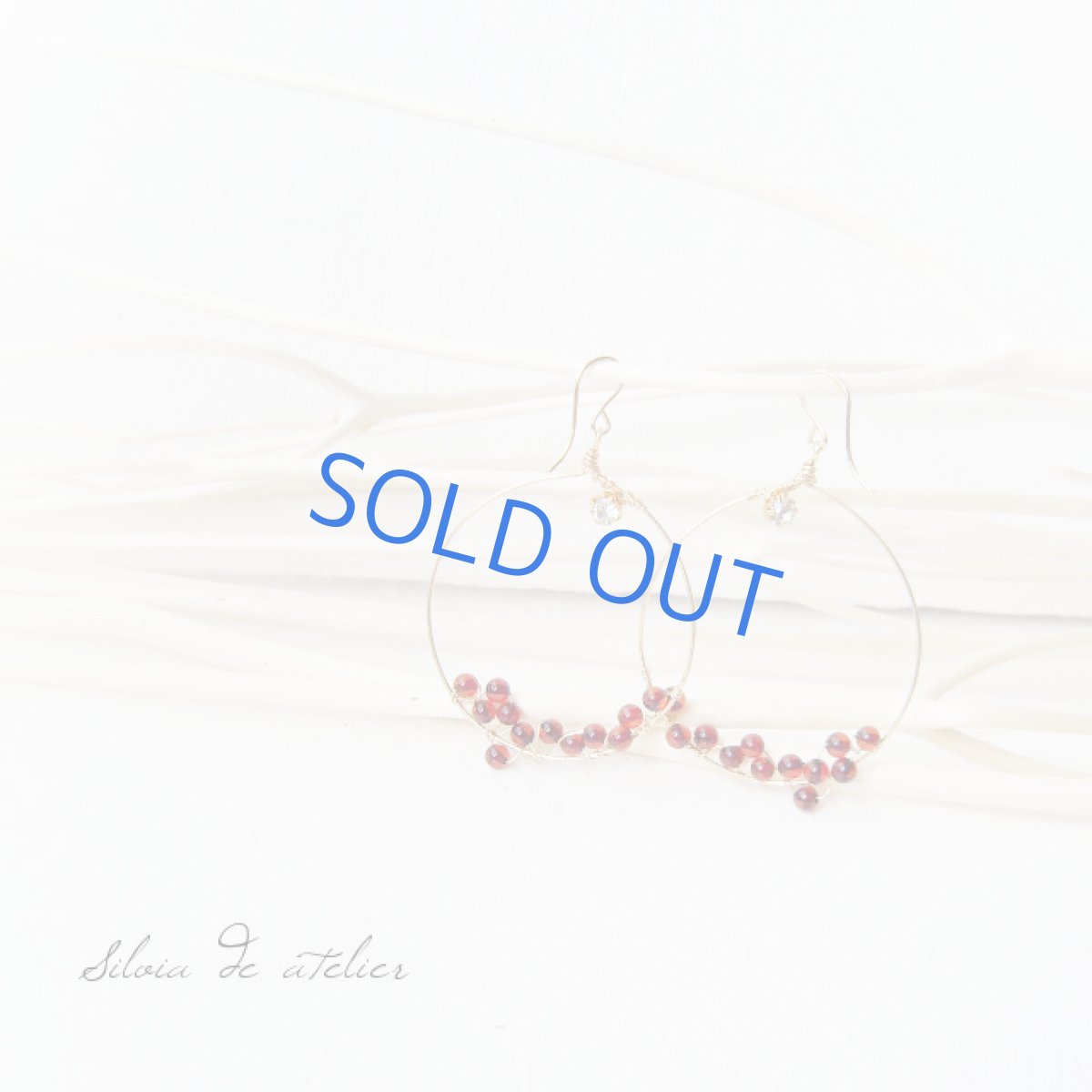 画像2: ガーネットアシンメトリー　大振り14kgfフープピアス (2)