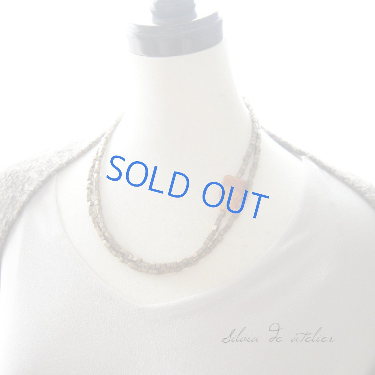 画像5: バルティックアンバー スライスタンブル チェコガラスメタルカラーキューブビーズ ロングネックレス (5)