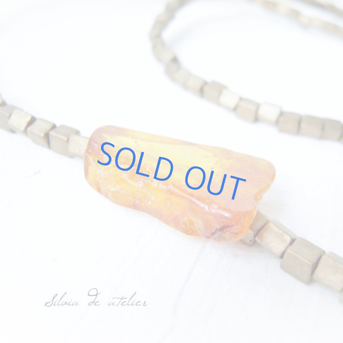 画像3: バルティックアンバー スライスタンブル チェコガラスメタルカラーキューブビーズ ロングネックレス (3)