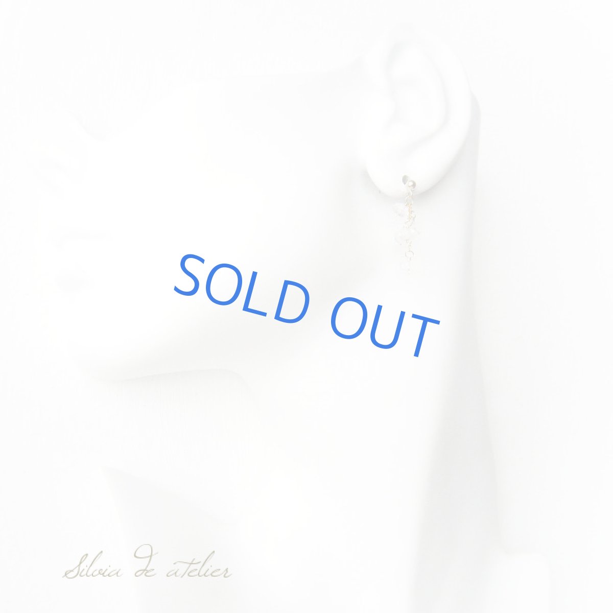 画像2: AAAランク レインボームーンストーンフリンジ 14kgfポストピアス (2)