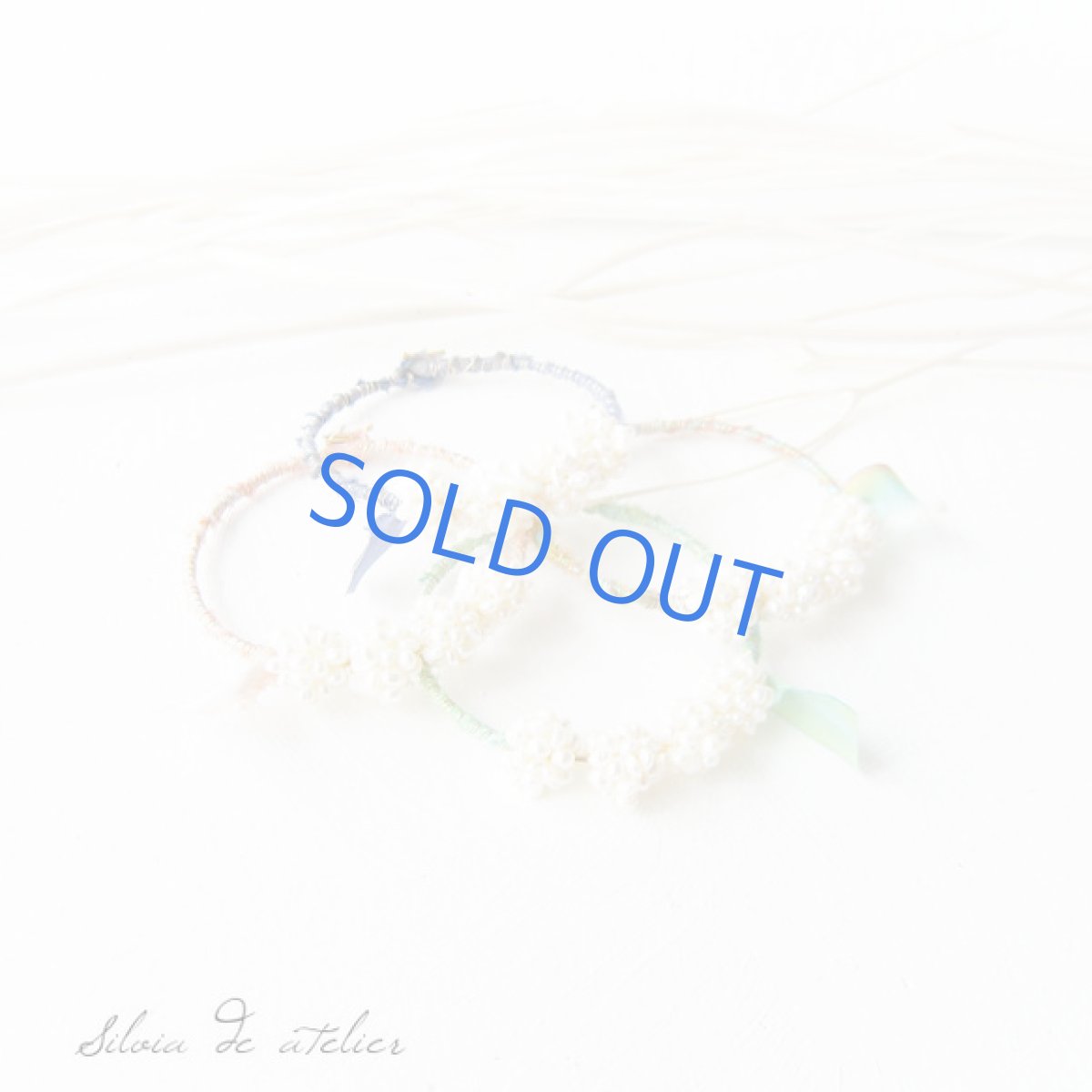 画像4: 淡水パールボール グリーンカラーシルクリボン バングル (4)