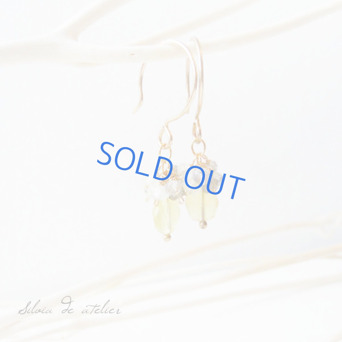 画像3: イエローオパールタンブルカット×ラブラドライト×プレナイト 14kgfピアス (3)