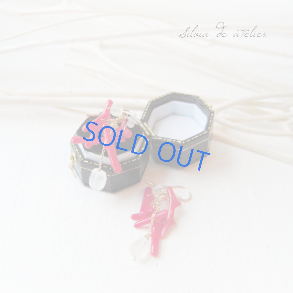 画像4: レッドコーラル×ペリステライト×ムーンストーン 14kgfピアス (4)