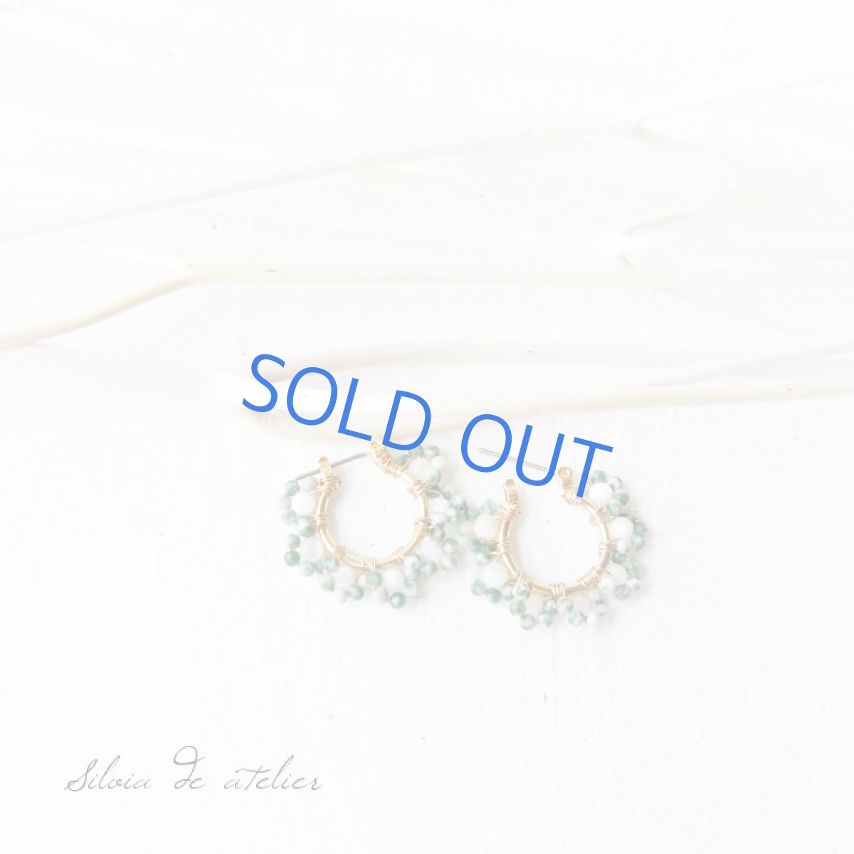 画像2: MOP×ソーシュライト　編みこみ　チタンポストピアスフープ (2)