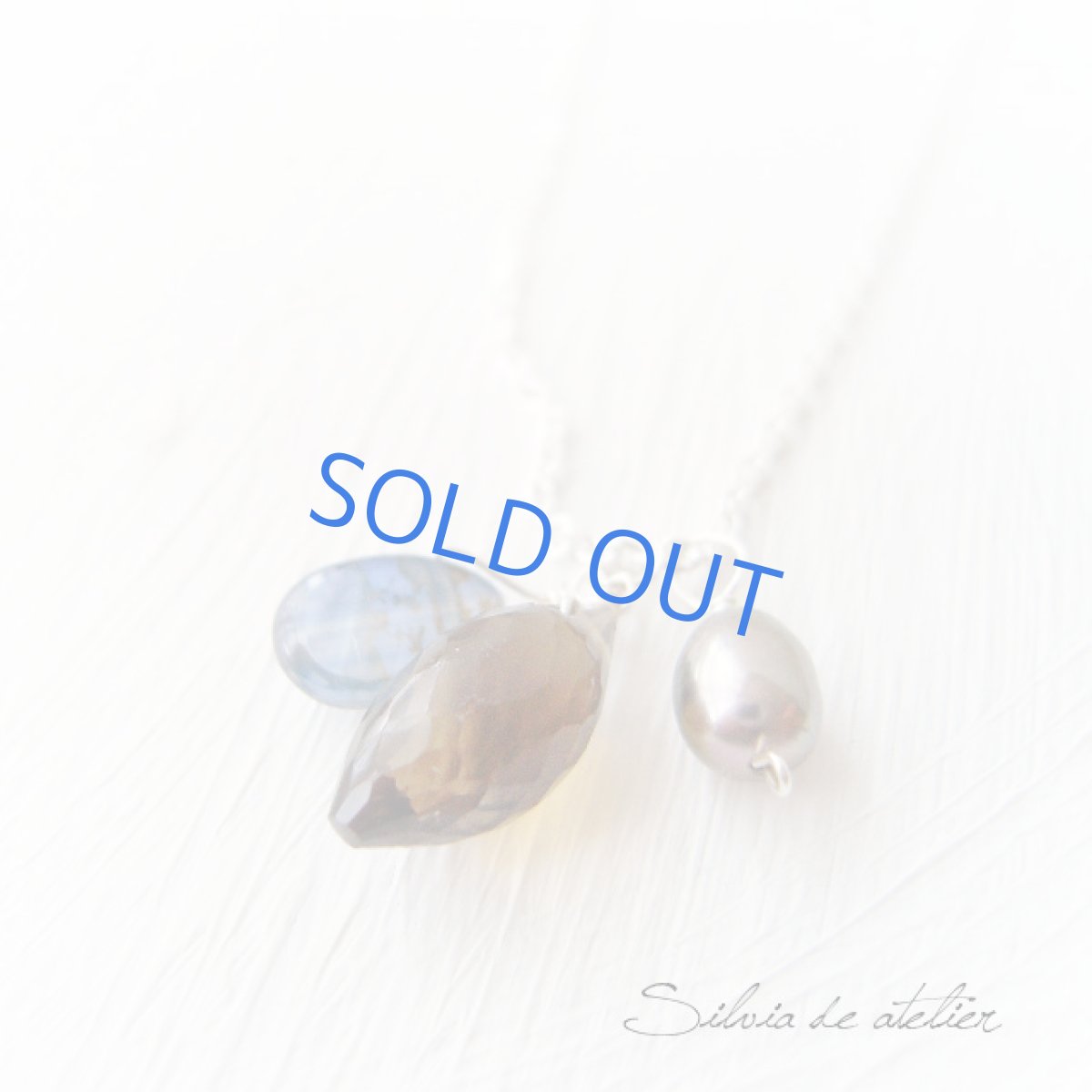 画像2: ブランデークォーツカイヤナイト silver925ネックレス(バードチャーム付) (2)