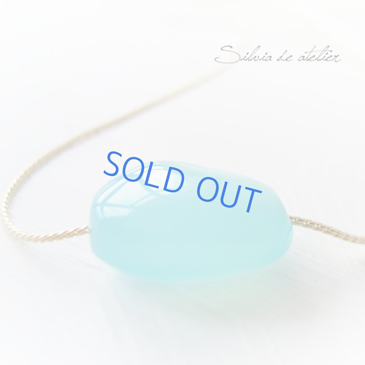 画像2: シーブルーカルセドニータンブル　ゴールドストリングスチェーン　ロングネックレス (2)