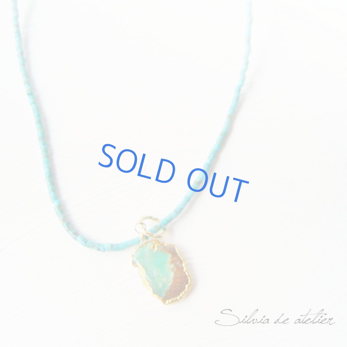 画像2: ２WAY　母岩付クリソプレイズチャーム　ブルーターコイズ　ショートネックレス (2)