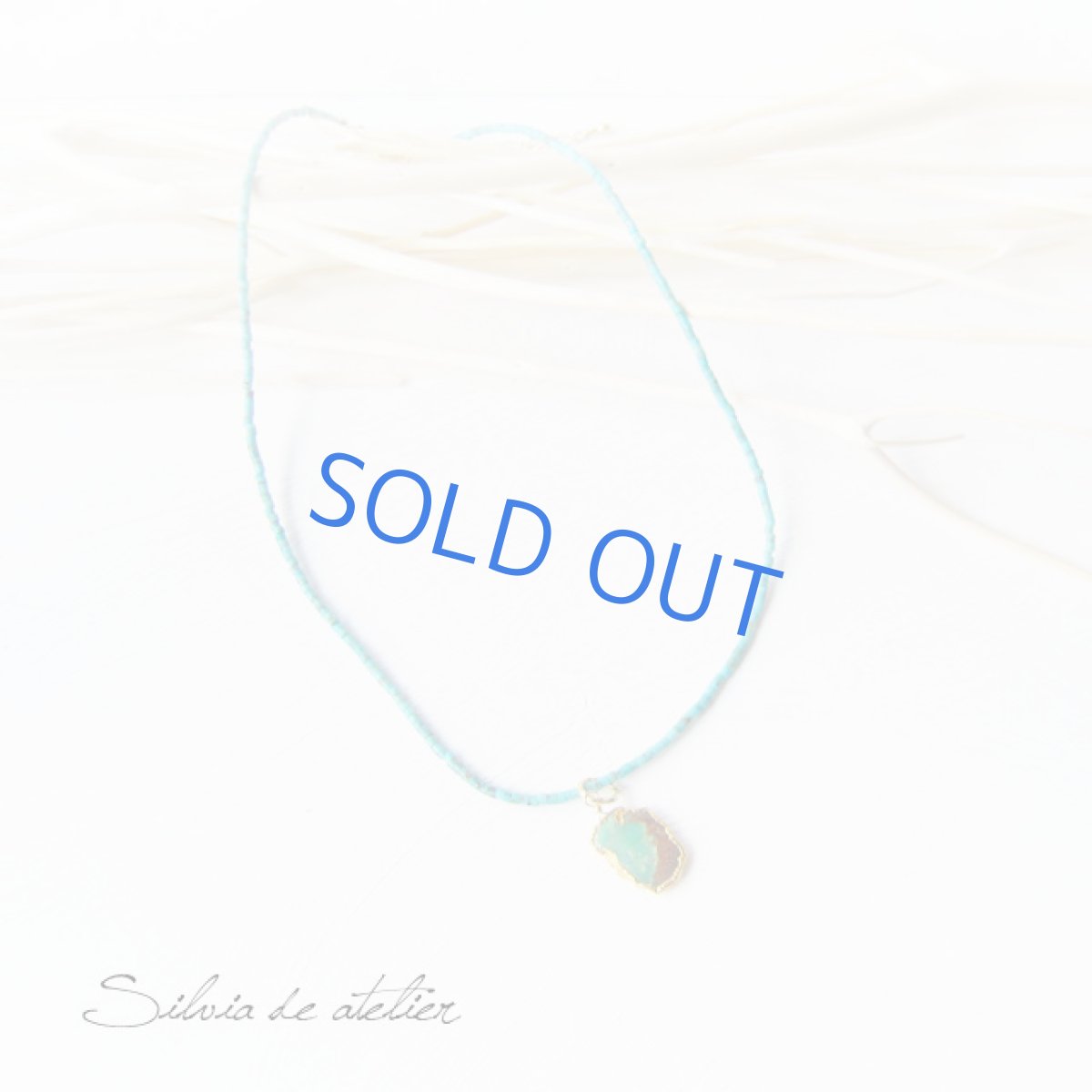 画像3: ２WAY　母岩付クリソプレイズチャーム　ブルーターコイズ　ショートネックレス (3)