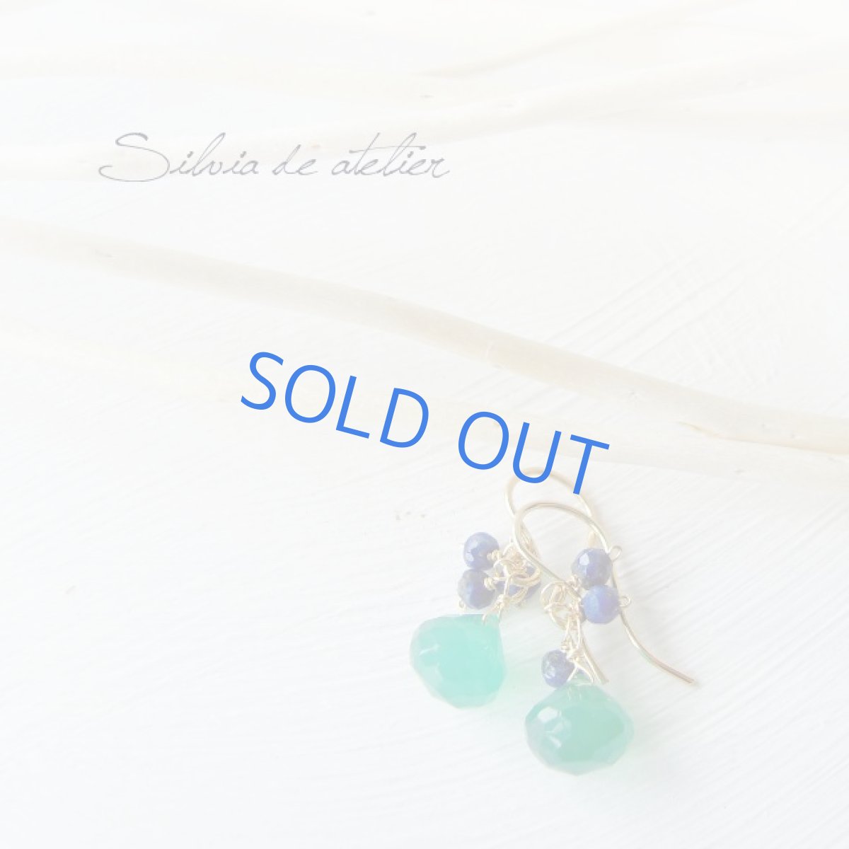 画像3: グリーンオニキスオニオンドロップ　ラピスラズリフリンジ　14ｋｇｆフックピアス (3)