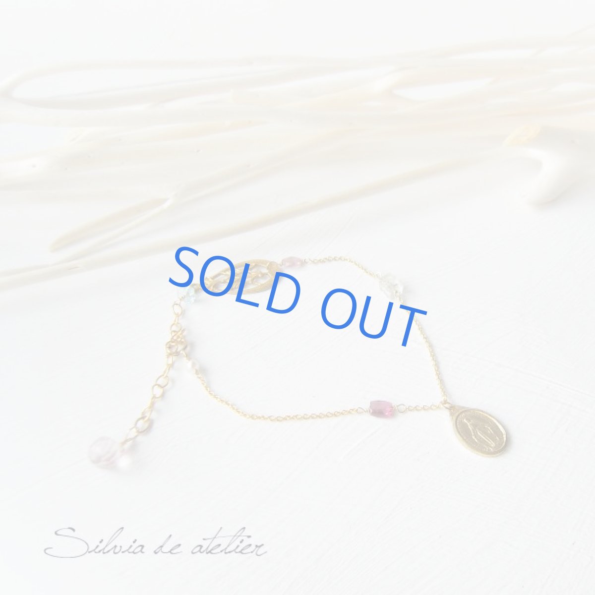 画像2: vintageメダイチャーム　ロードライトガーネット　デザイン　14kgfブレスレット (2)