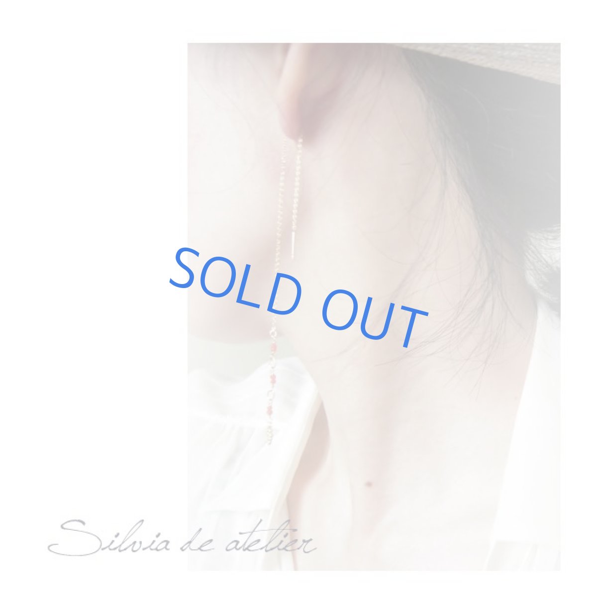 画像4: サルディーニャレッドコーラル　葡萄チャーム　14kgfピアス (4)