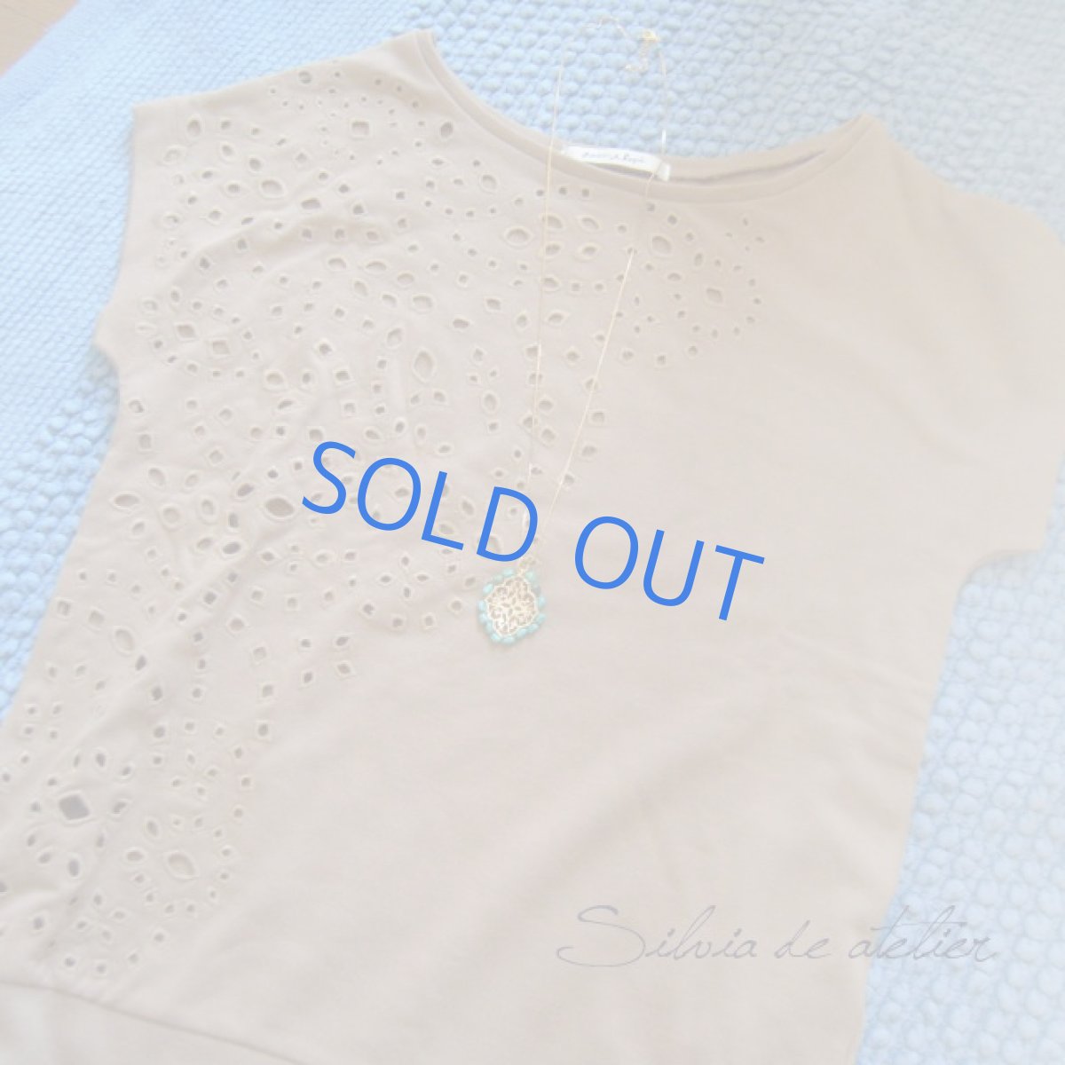 画像4: ゴールドチャーム　天然ブルーターコイズ　ゴールドロングネックレス　 (4)