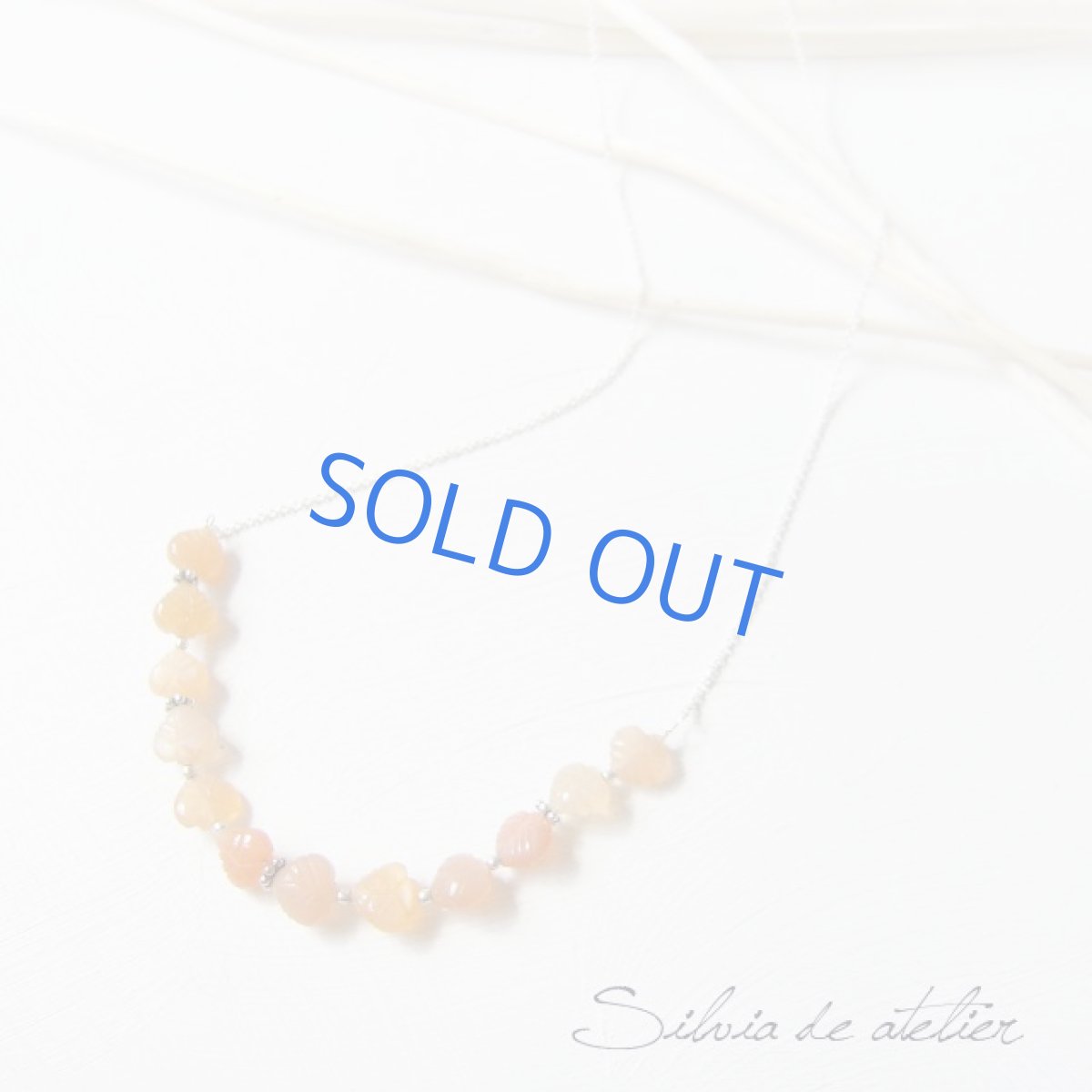 画像2: オレンジムーンストーン　リーフカーヴィング　silver925ネックレス　 (2)