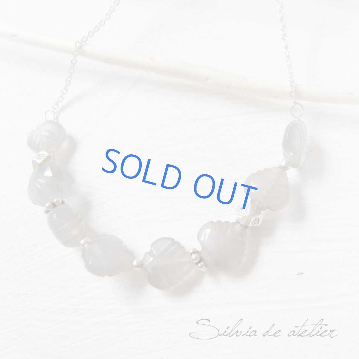 画像2: グレームーンストーン　リーフカーヴィング　silver925ネックレス　 (2)