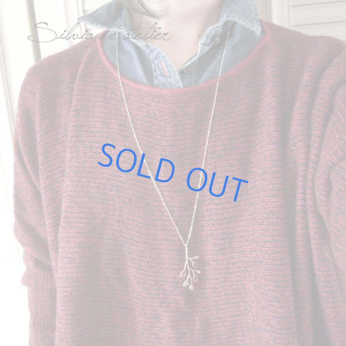 画像5: ガーネット　リーフチャーム　ゴールドストリングスチェーンロングネックレス (5)