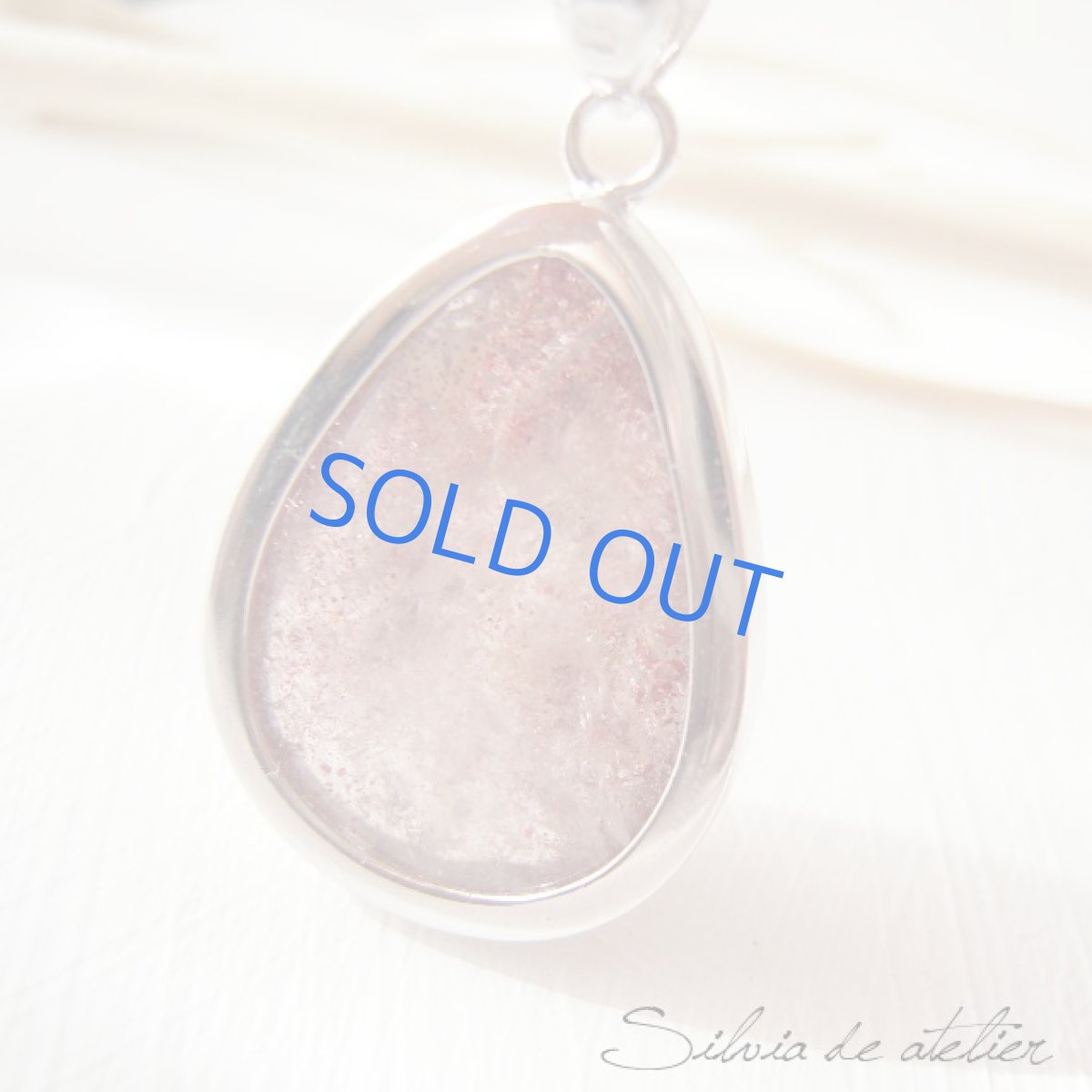 画像3: ワインレッドルチル　レピドクロサイト（ストロベリークォーツ）　大粒カボション　シルバーネックレス (3)