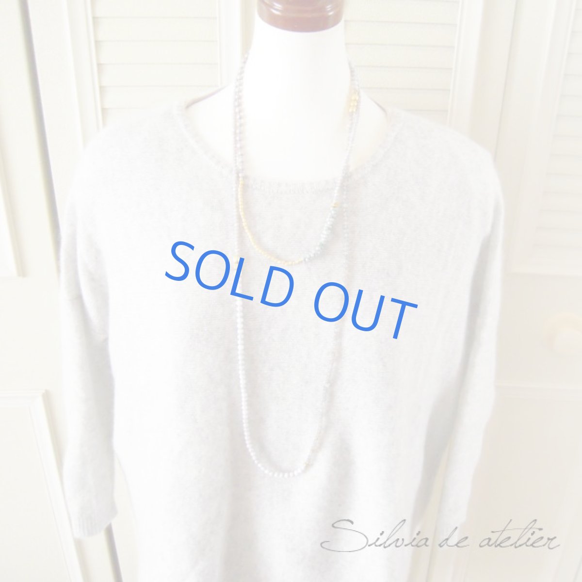 画像4: グレーチェコガラス＆ラブラドライト&ミントチェコ　マットゴールド　スーパーロングネックレス (4)