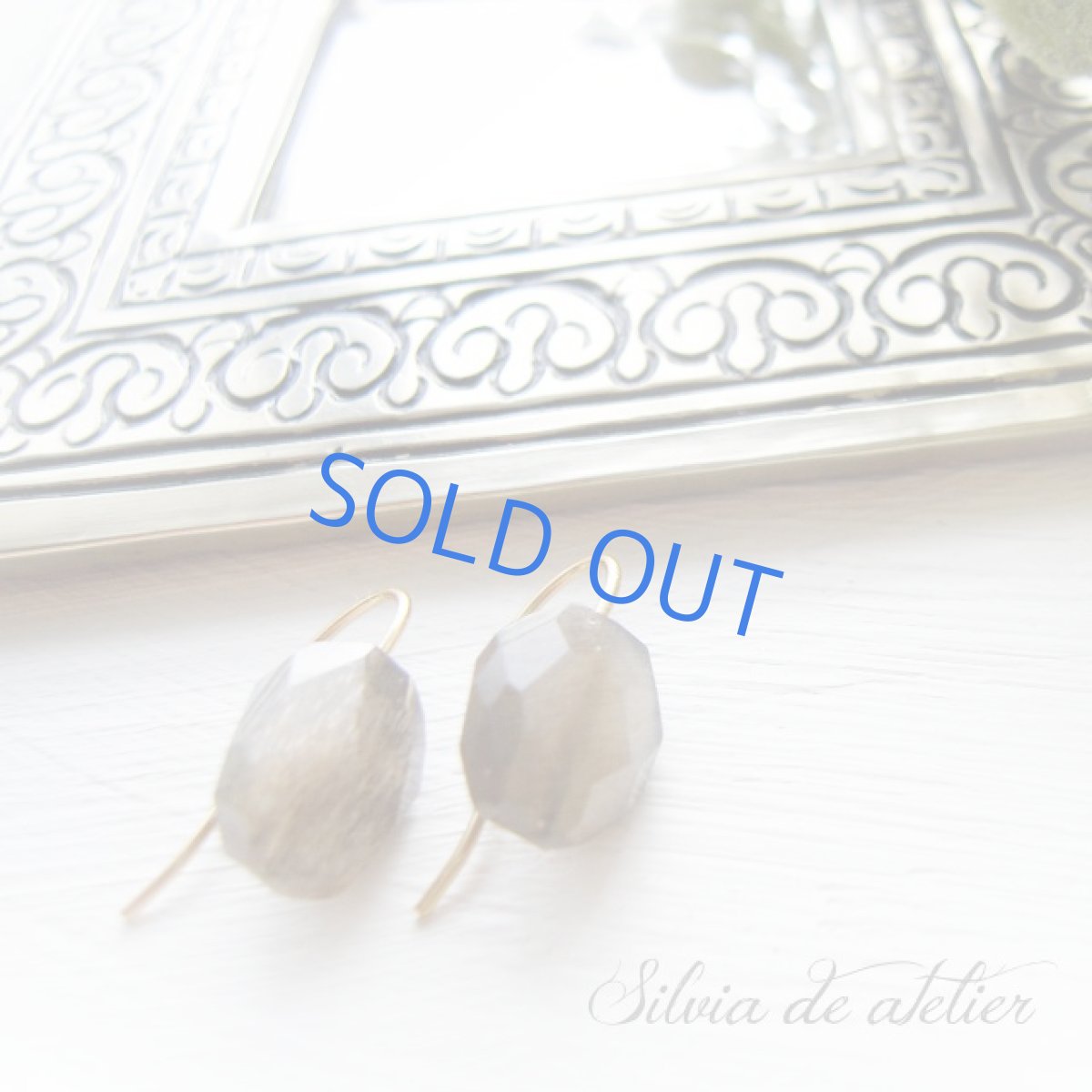 画像3: ブラックシャイン　グレームーンストーン　大粒カットタンブル　14kgfピアスフック (3)