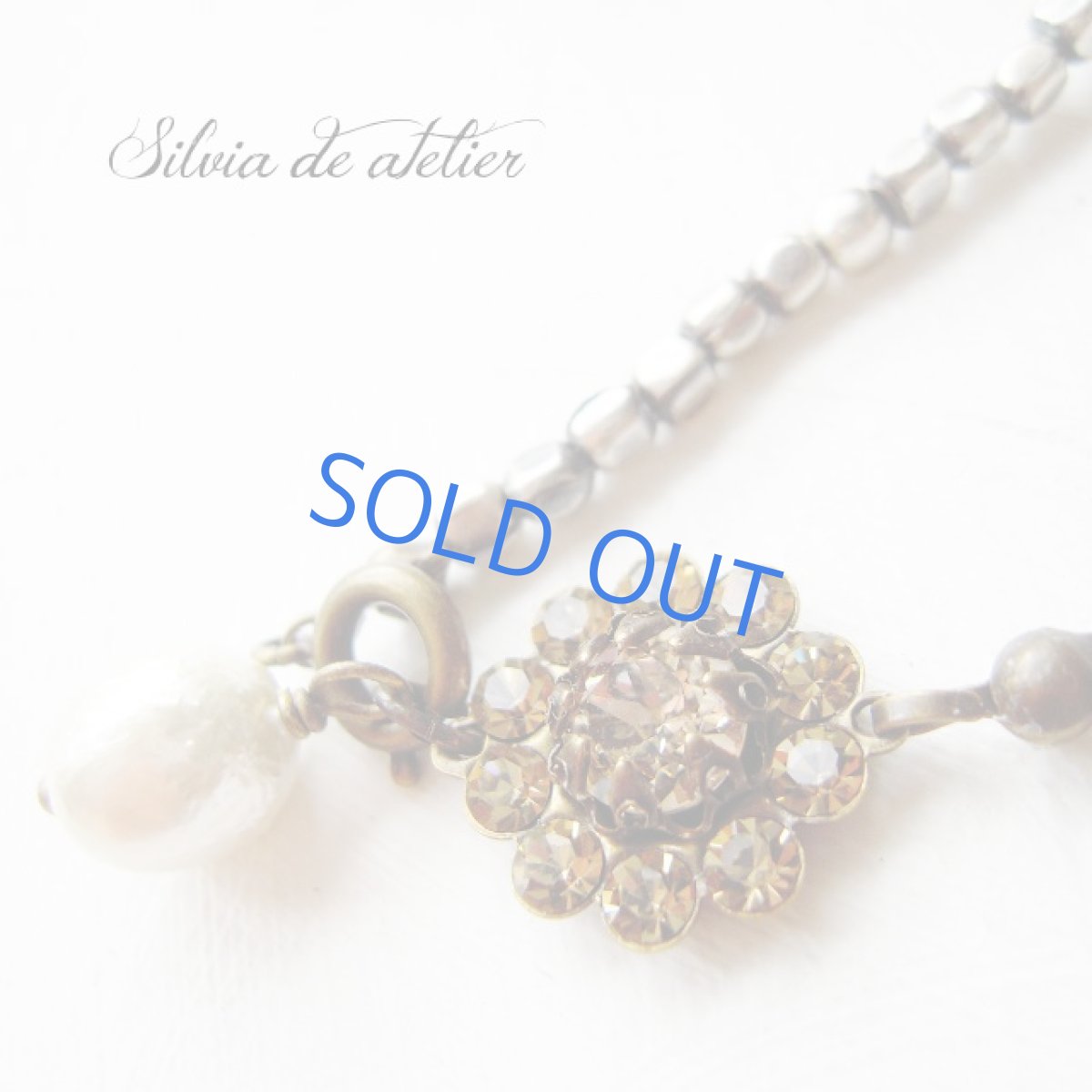 画像2: ２WAY　スモーキークォーツ3粒　デザイン金具　アンティークシルバー　ショートネックレス (2)