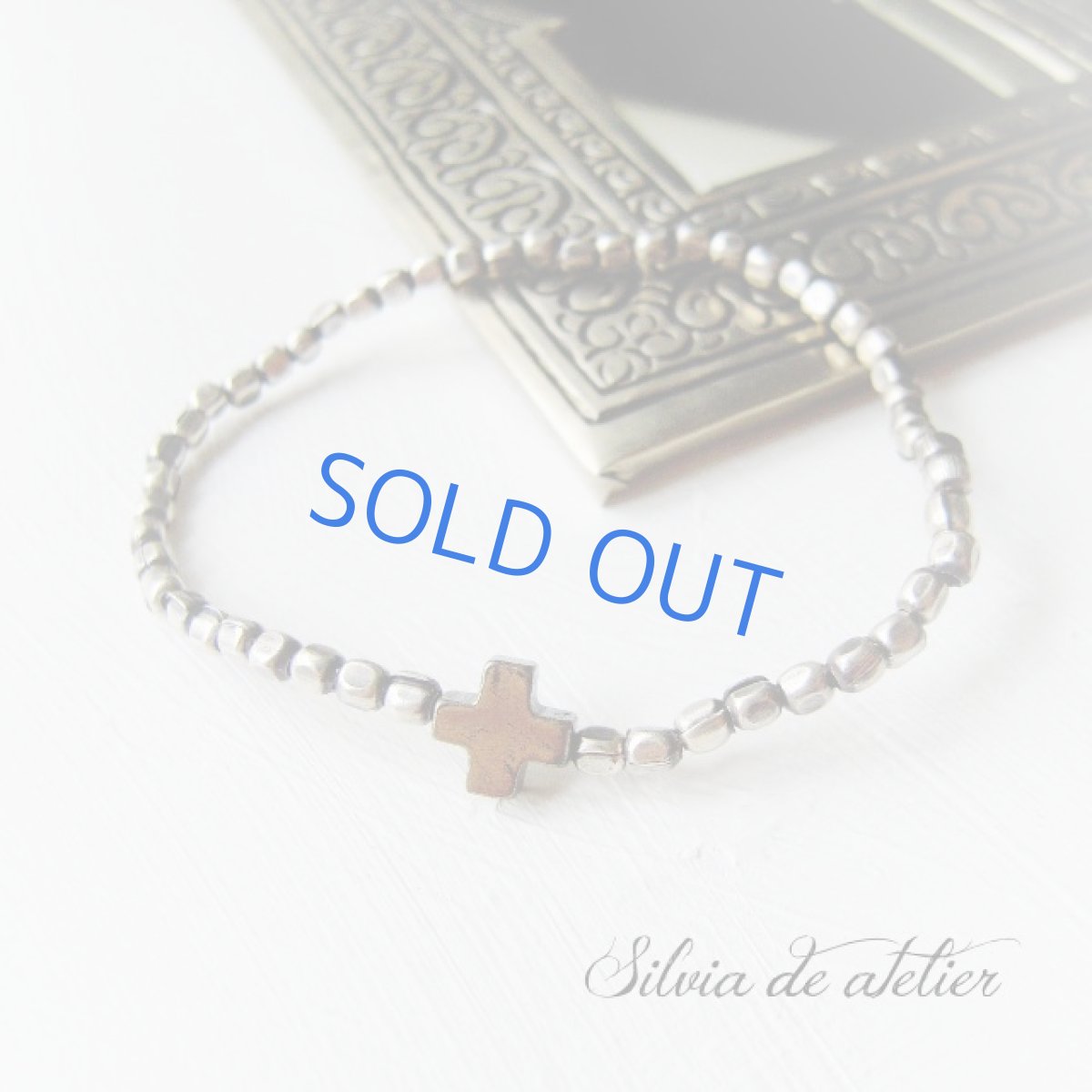 画像3: 淡水パール　ヘマタイトクロス　アンティークシルバービーズ　3連ブレスレット (3)