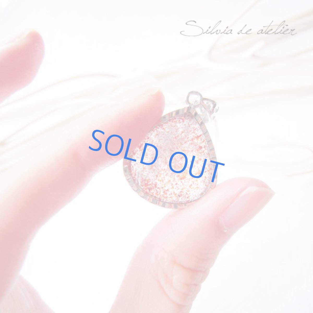 画像2: マロン型　レッドルチル　レピドクロサイト（ストロベリークォーツ）　大粒カボション　シルバーネックレス【C】 (2)