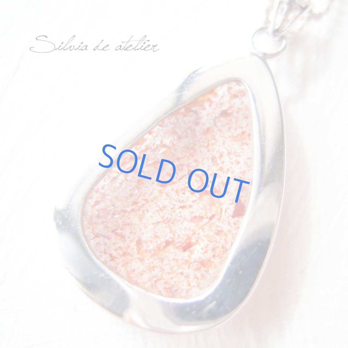 画像2: 涙ドロップ型　レッドルチル　レピドクロサイト（ストロベリークォーツ）　大粒カボション　シルバーネックレス【D】 (2)