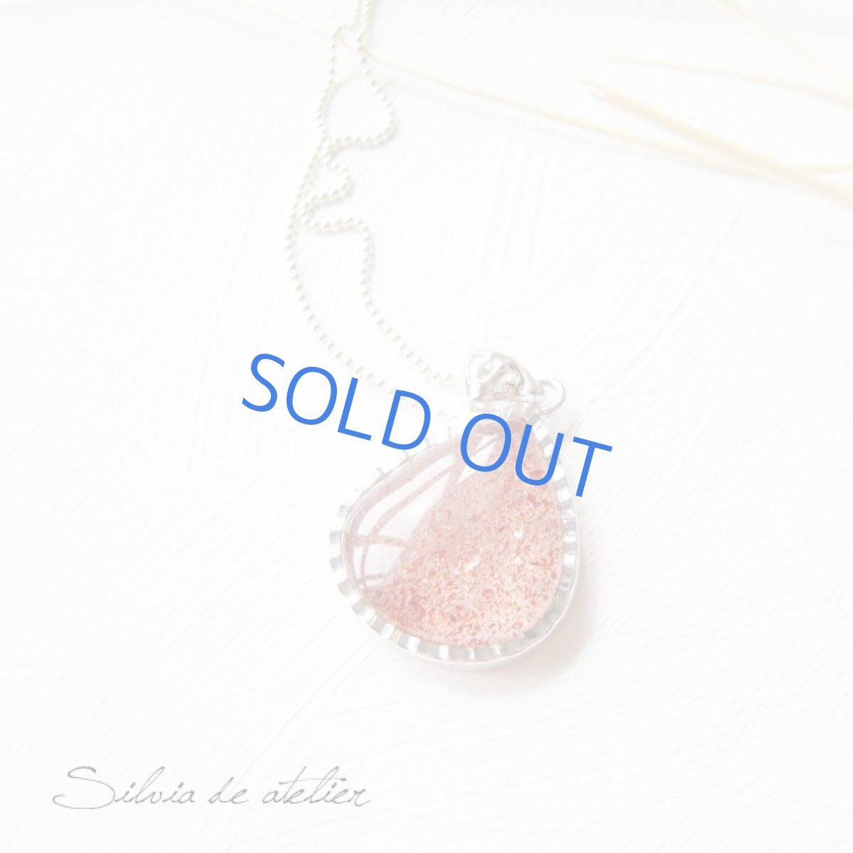 画像4: マロン型　レッドルチル　レピドクロサイト（ストロベリークォーツ）　大粒カボション　シルバーネックレス【C】 (4)