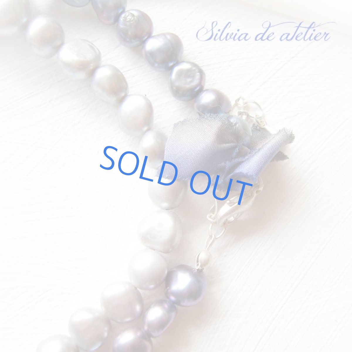 画像2: パープルグレー淡水パール＆シルバーグレー淡水パールバロック　バイカラー　ロングネックレス (2)