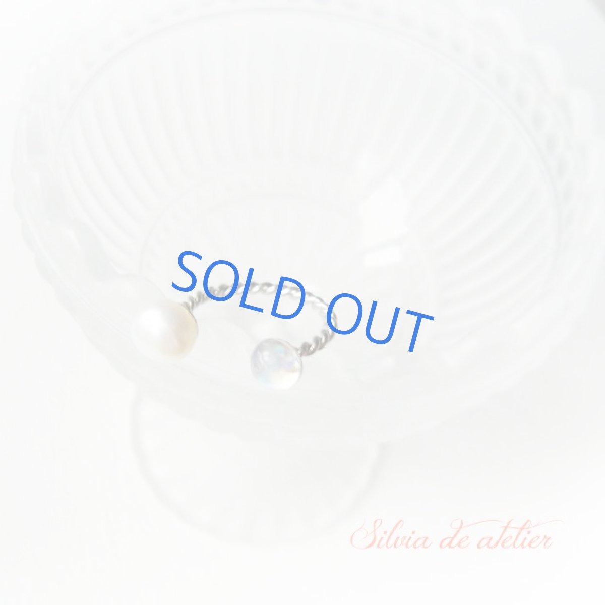 画像2: ロイヤル　ムーンストーン＆淡水パール　ロジウムメッキ　リング　フリーサイズ（11号） (2)