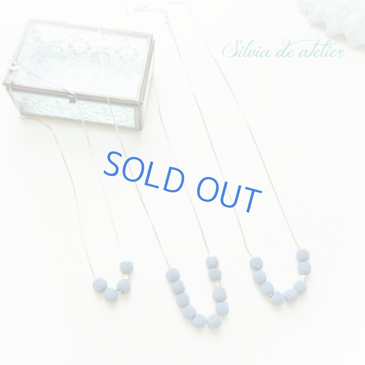 画像2: ＜ショートタイプ＞天然　ブルーコーラル　ボックス　シルバーチェーン　ネックレス (2)